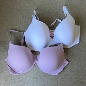 Victorias Secret T-shirt bras.